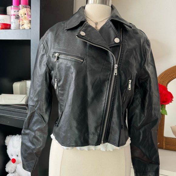 Black leather effect biker jacket - Picture 4 of 8